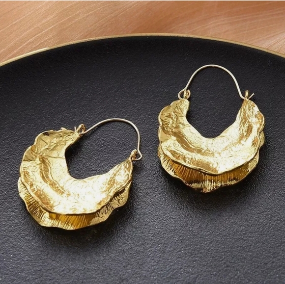 Jewelry - Gold Vintage Drop Hoop Earrings